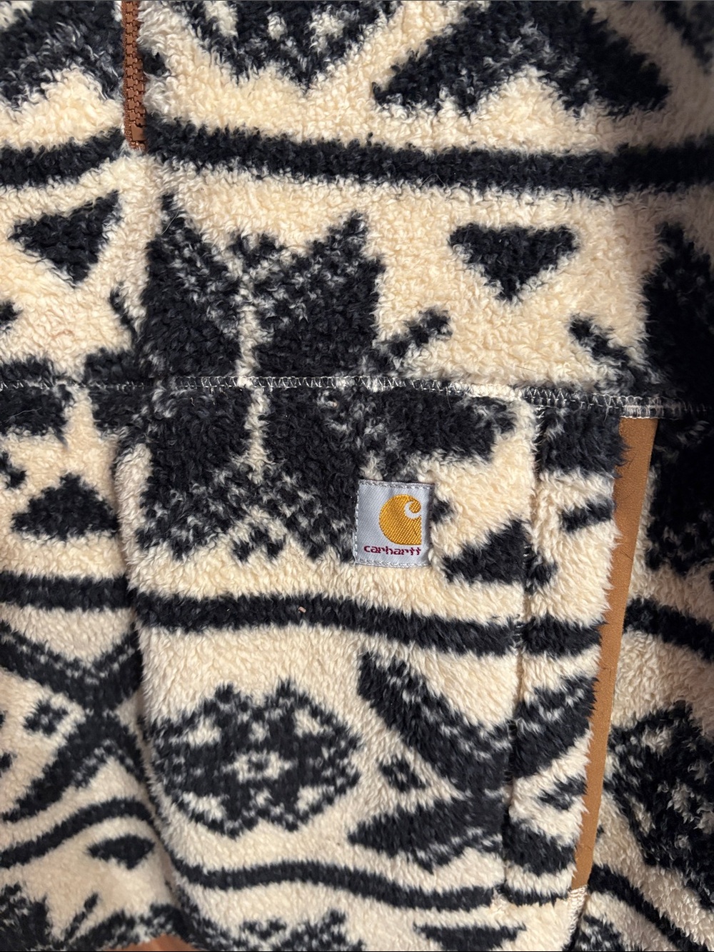 Carhartt Women’s Cream & Navy Patterned Sherpa Jacket - Picture 3 of 4